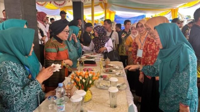 Ibu ibu PKK Rejang Lebong Ikuti Lomba Masak Serba Ikan