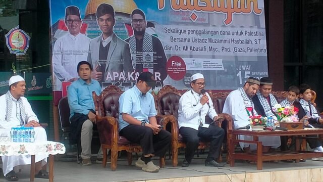 Tausiyah dan penggalangan donasi di SMKN 3 Banjarmasin, jum'at 15/12/2023. foto redaksi