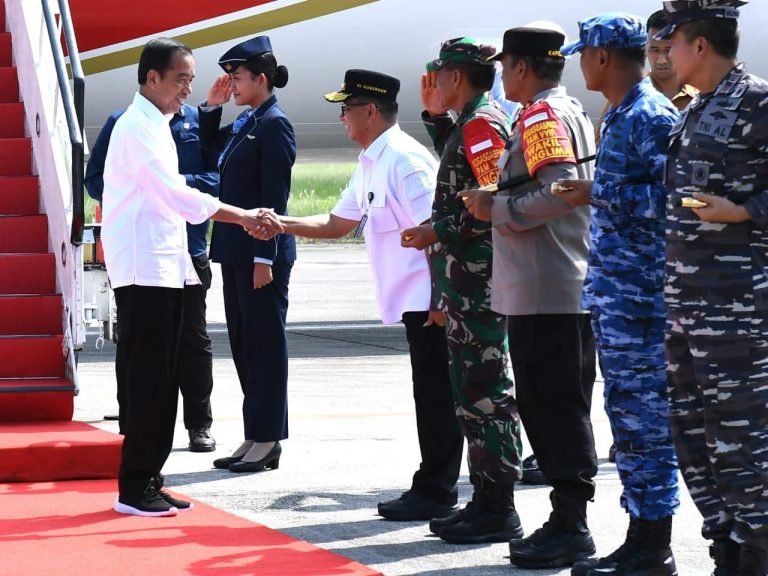 Presiden Jokowi melakukan kunjungan kerja ke IKN, Kabupaten Penajam Paser Utara, Kalimantan Timur, Rabu (20/11/2023).