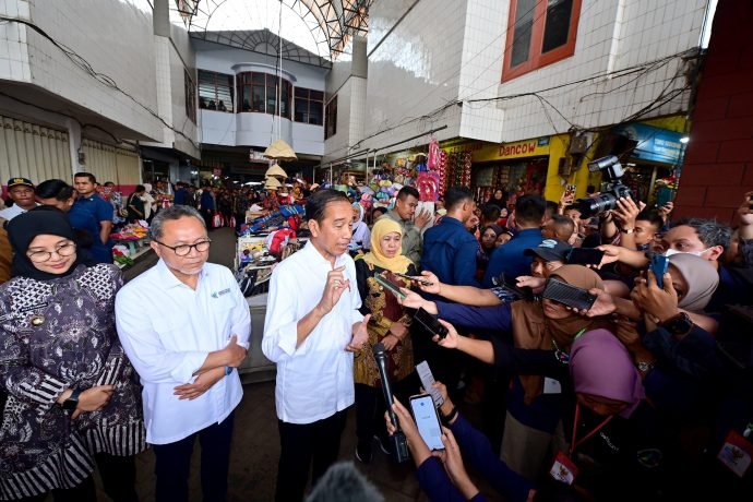 Kunjungan ke Pasar Rogojampi, Kabupaten Banyuwangi, Provinsi Jawa Timur, pada Rabu, 27 Desember 2023. (Foto: BPMI Setpres)