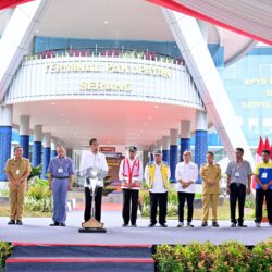 Presiden Jokowi meresmikan Terminal Pakupatan Tipe A, di Kota Serang, Banten tersebut, Senin (08/01/2024). (Foto: BPMI Setpres)