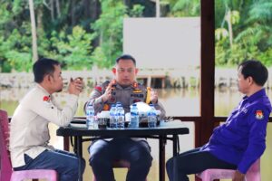 Foto : Kapolres Siak, Ketua KPU Siak dan Ketua Bawaslu Siak