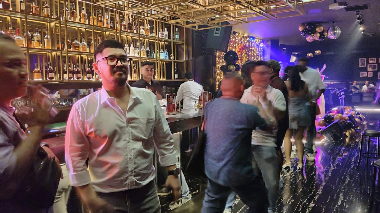 EXecutive Karaoke