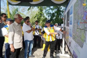 Menteri-Dody-Tinjau-SRT-30-Medan-Ciptakan-Lingkungan-Belajar-Nyaman-860x574